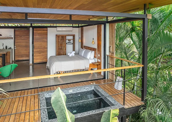 The Green House, Santa Teresa - Adults Only